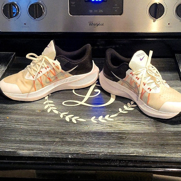 Nike Other - Used nike zoom winflo